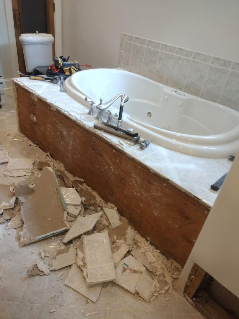 Bathtub Removal for a Bathroom Remodeling job in Snohomish County - PNW Demolition