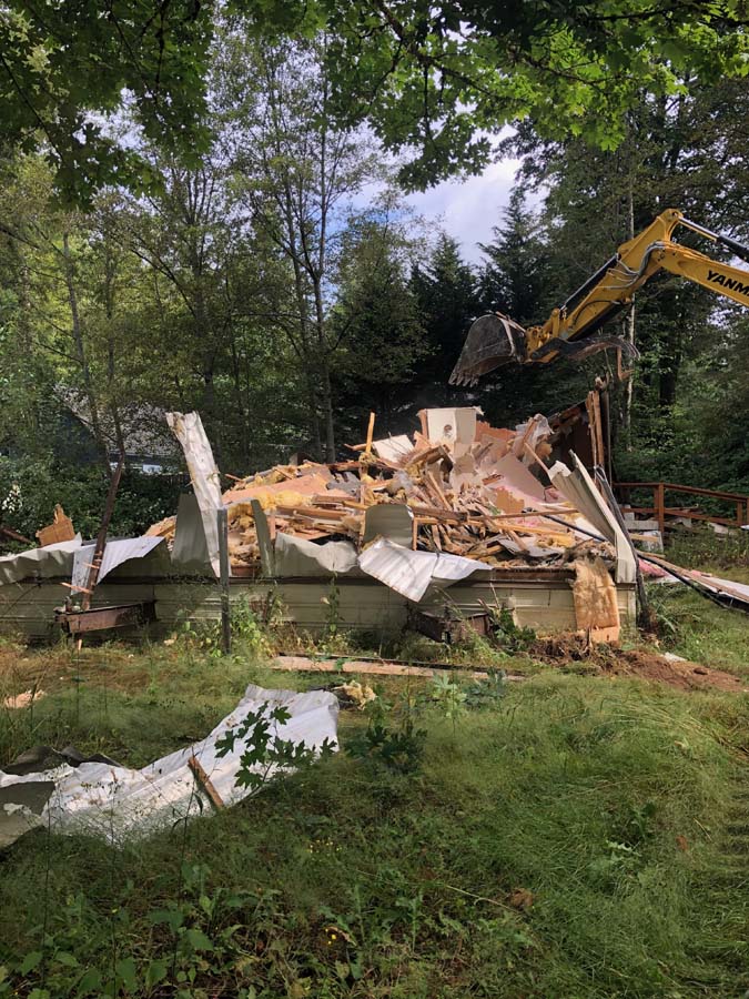 Mobile Home Demolition and Removal Project with PNW Demolition in Washington